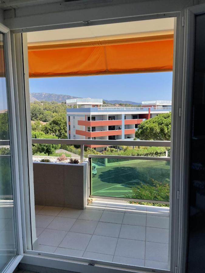 Bormes-Les-Mimosas - Appart 25M2 Avec Balcon - 4P 외부 사진