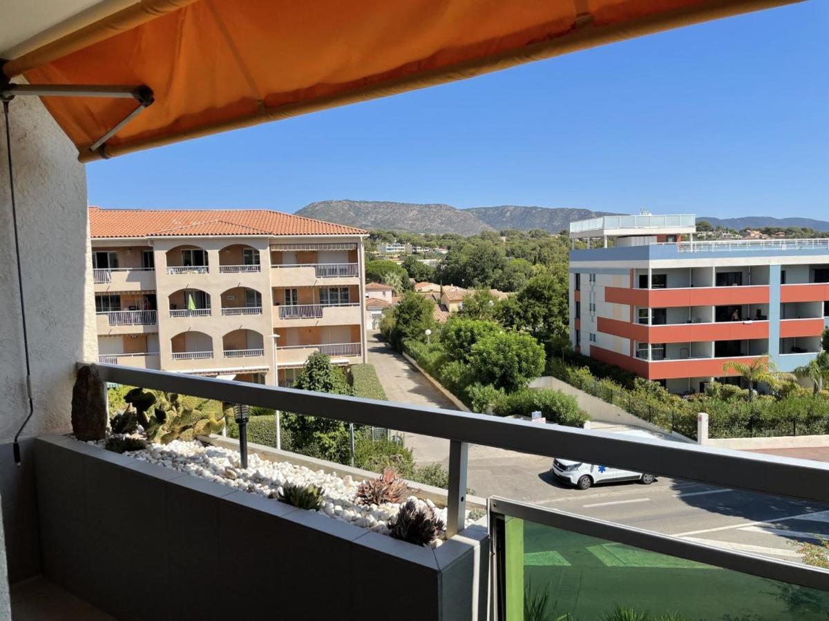 Bormes-Les-Mimosas - Appart 25M2 Avec Balcon - 4P 외부 사진
